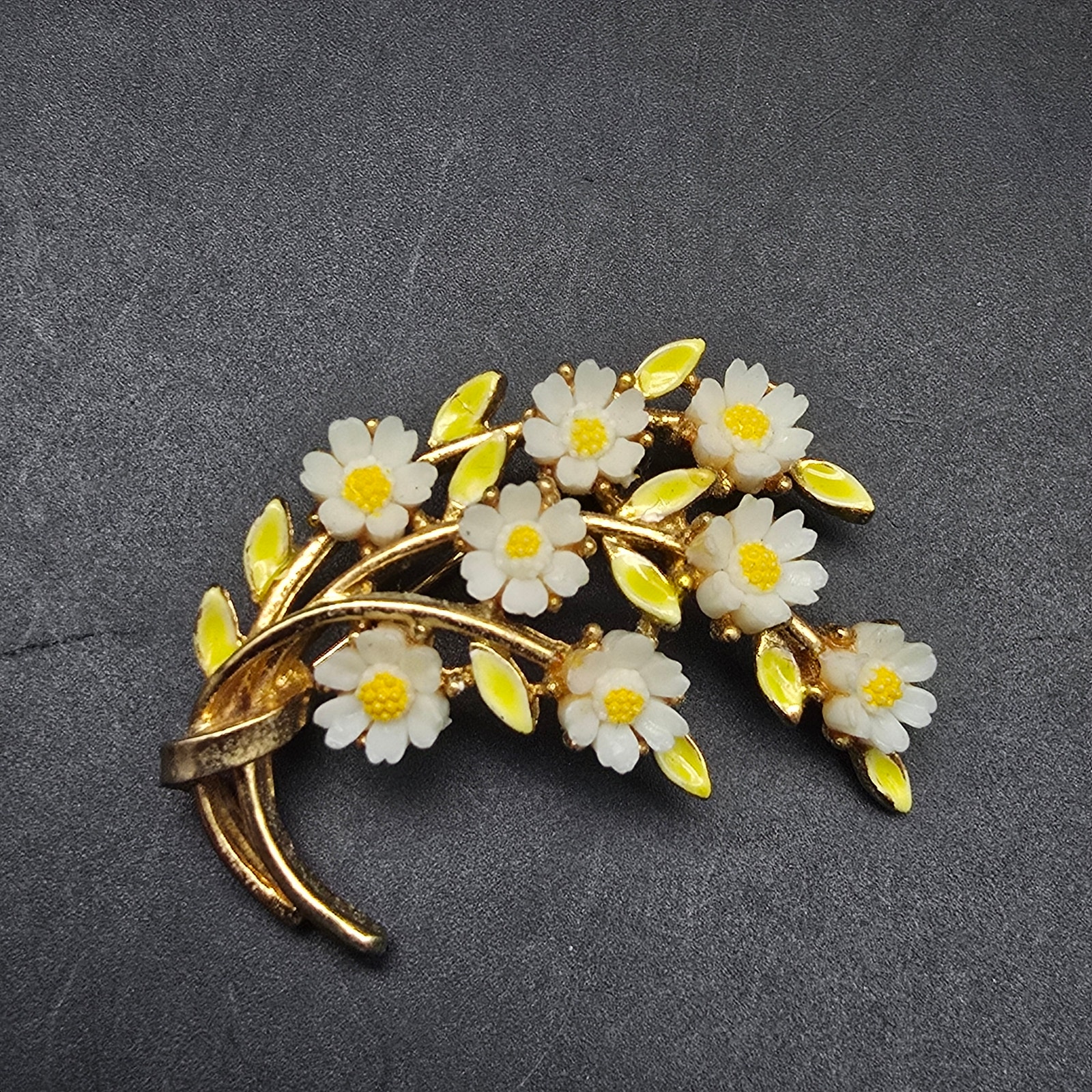 Art Arthur Pepper Flower Brooch Gold Tone White Yellow Daisy Vintage Jewelry 34$